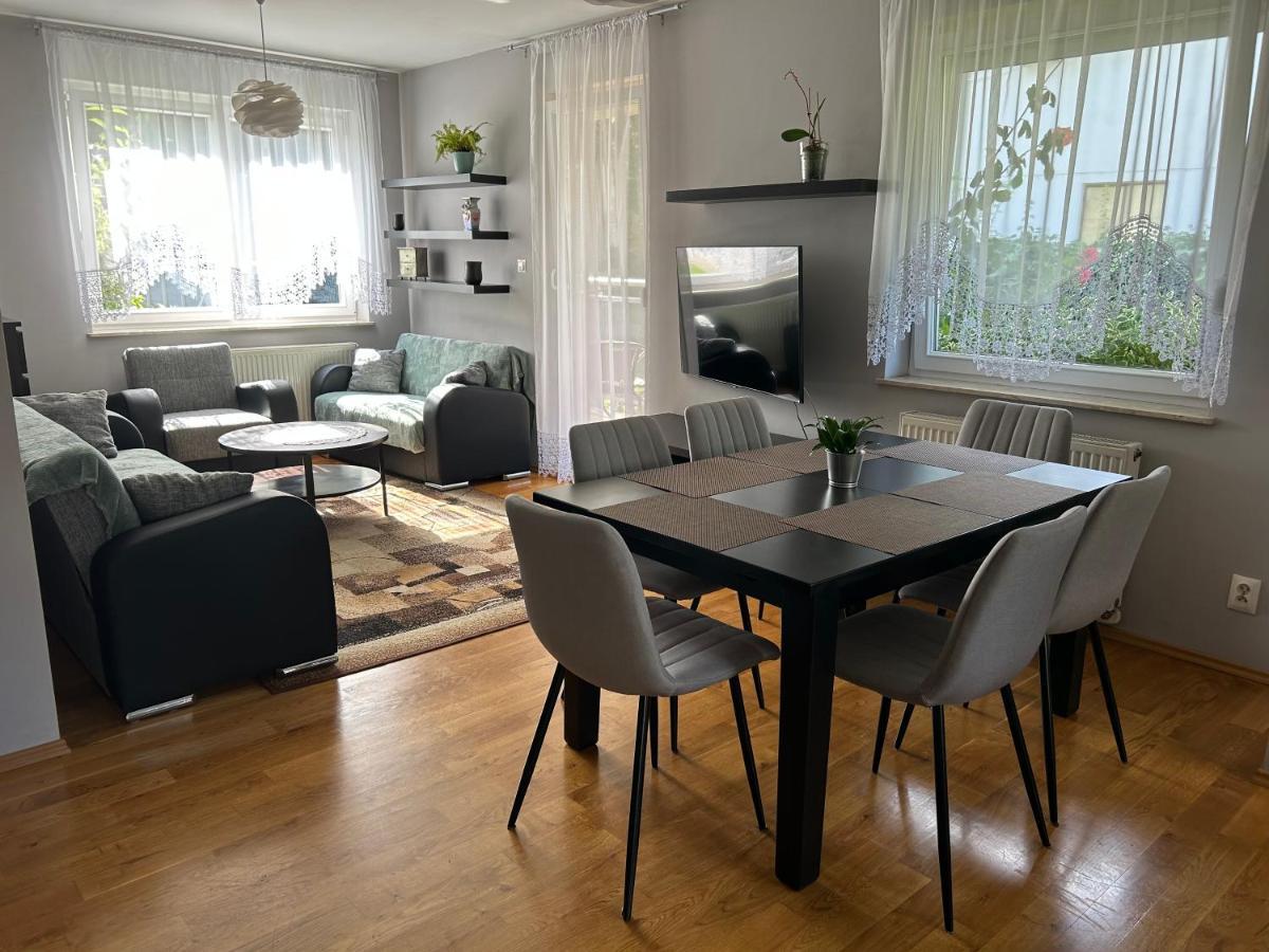 Apartament Quiet Enclave Near The Airport Wrocław